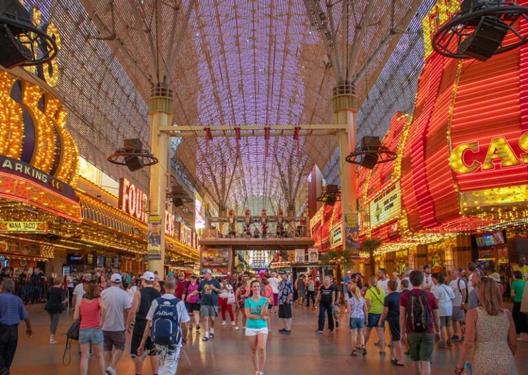 La Tyrolienne Slotzilla - Las Vegas - top 10 incontournables vegas - Odyssée américaine
