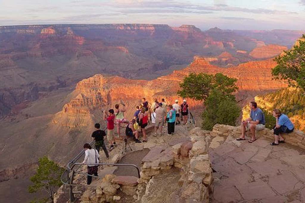 Yavapai Point : Un des meilleurs points de vue pour voir le Grand Canyon dans son ensemble - South Rim guide complet - Odyssée Américaine