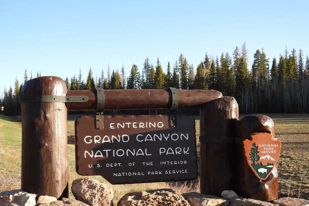 North Rim Entrance entrée - Odyssée Américaine