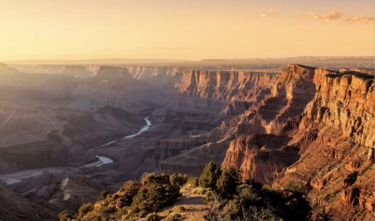 faille du grand canyon au coucher de soleil