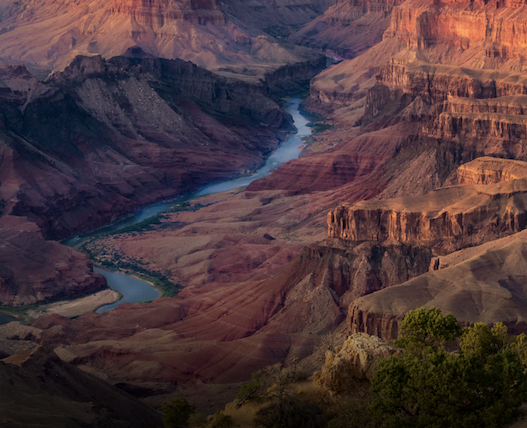 photo panoramique du grand canyon au coucher du soleil Odyssée américaine