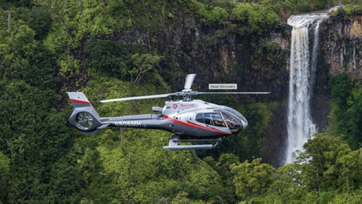 Hélicoptère Maverick avec l'Ecostar 130 au dessus de l'île de Maui