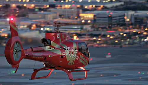 Papillon helicoptère las vegas de nuit vol - Las Vegas hélicoptère sortie insolite - Odysée Américaine
