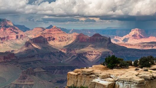 grand canyon south rim vue d'éhélicoptère odyssée américaine