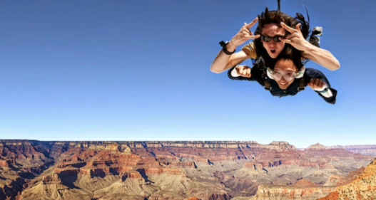 chute libre spectaculaire au dessus du grand canyon South Rim rive sud Odyssée Américaine