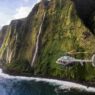 vue panoramique en hélicoptère de la compagnie Maverick côte sauvage de Napali