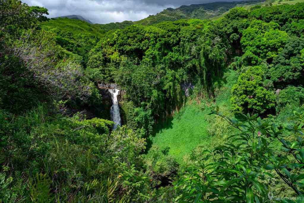 cascade sur la route d'Hana, road to Hana, Maui, Hawaii