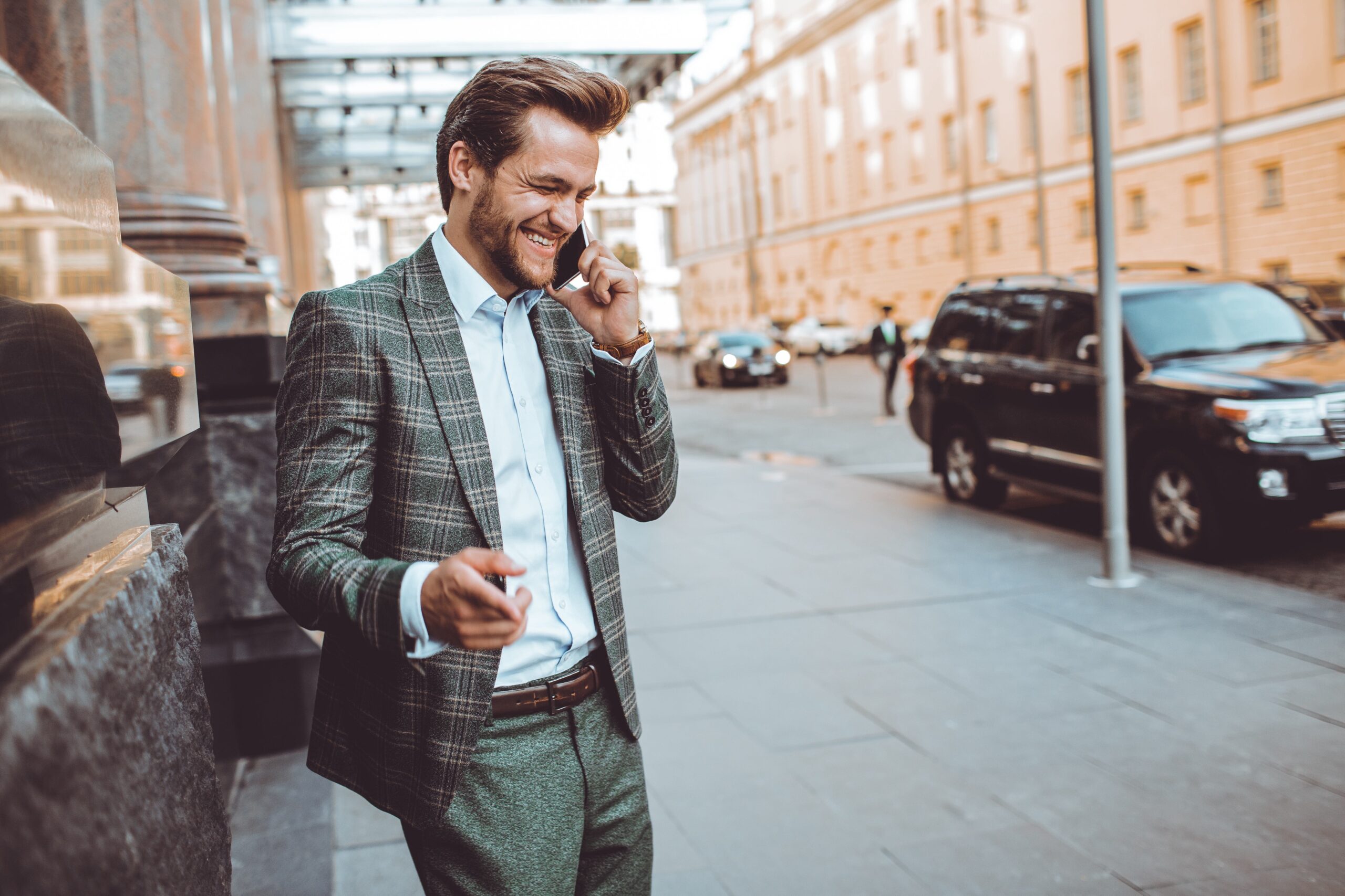 Comment téléphoner aux USA : astuces, carte E-sim !    